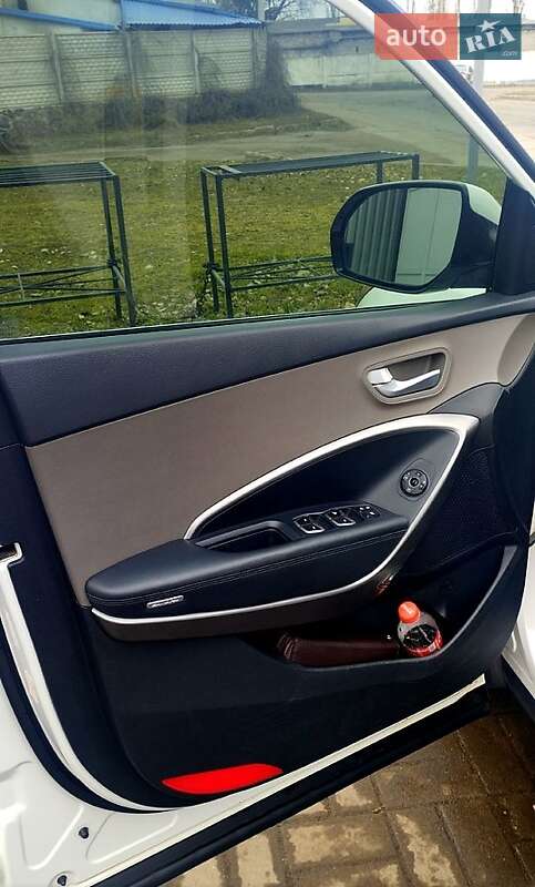 Внедорожник / Кроссовер Hyundai Santa FE 2013 в Николаеве