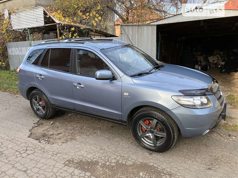 Позашляховик / Кросовер Hyundai Santa FE 2006 в Чернівцях