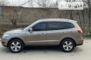 Внедорожник / Кроссовер Hyundai Santa FE 2010 в Черновцах