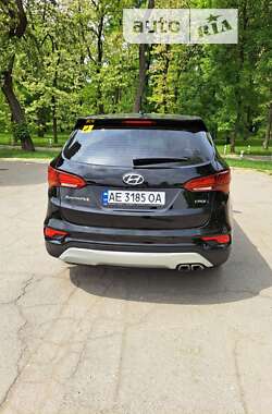 Внедорожник / Кроссовер Hyundai Santa FE 2016 в Павлограде