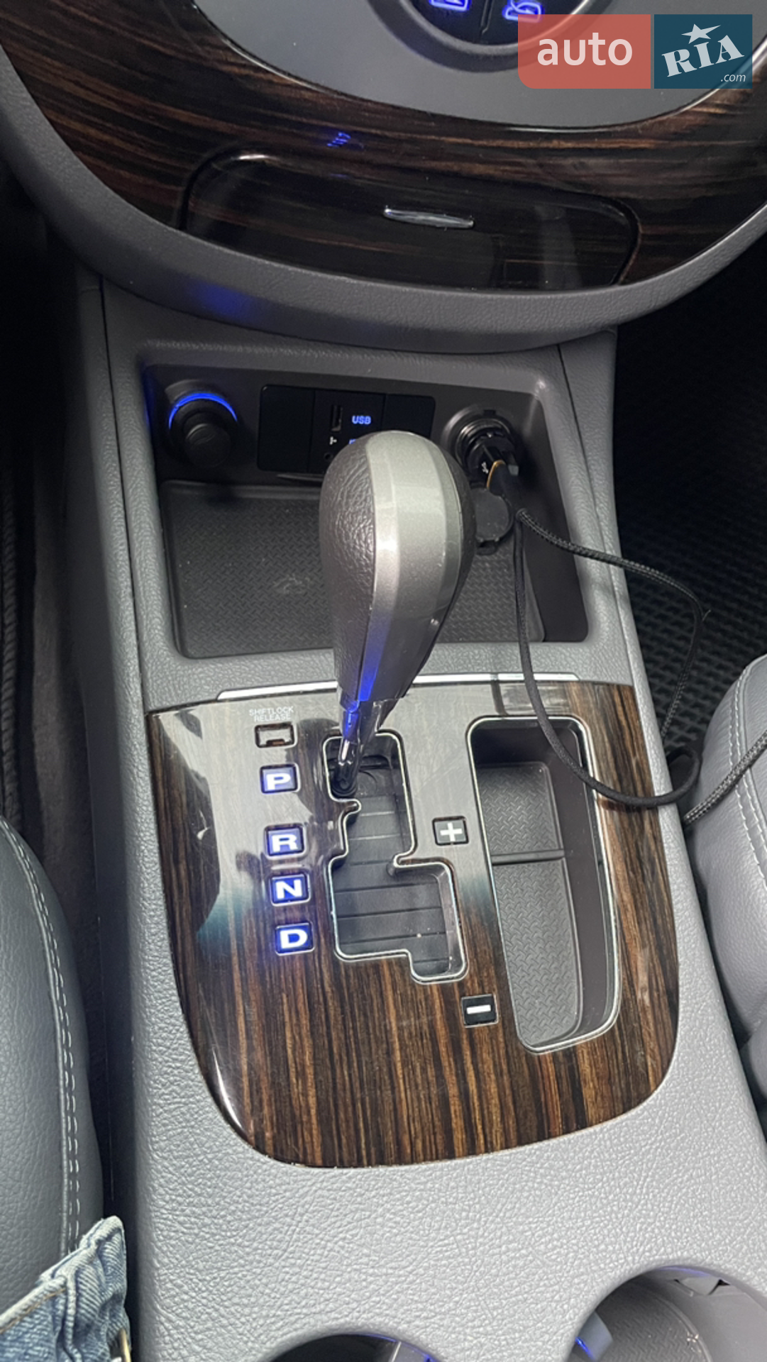 2011 Hyundai Santa Fe - мініатюра 15