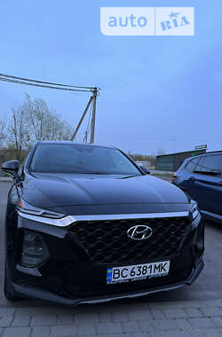 Внедорожник / Кроссовер Hyundai Santa FE 2019 в Червонограде