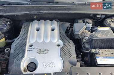 Внедорожник / Кроссовер Hyundai Santa FE 2006 в 