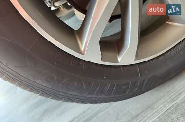 Позашляховик / Кросовер Hyundai Santa FE 2014 в 