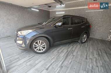 Позашляховик / Кросовер Hyundai Santa FE 2014 в 
