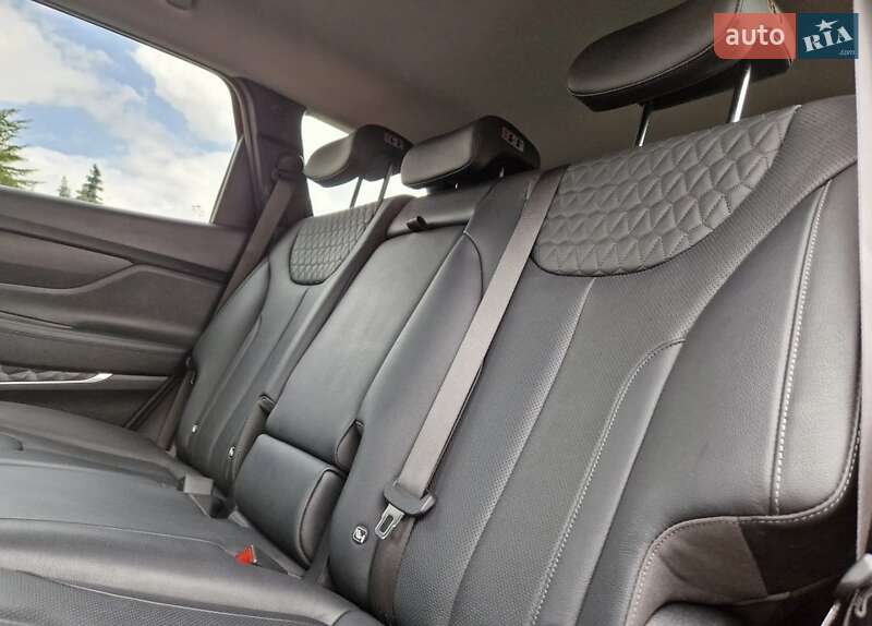 Внедорожник / Кроссовер Hyundai Santa FE 2020 в Тернополе