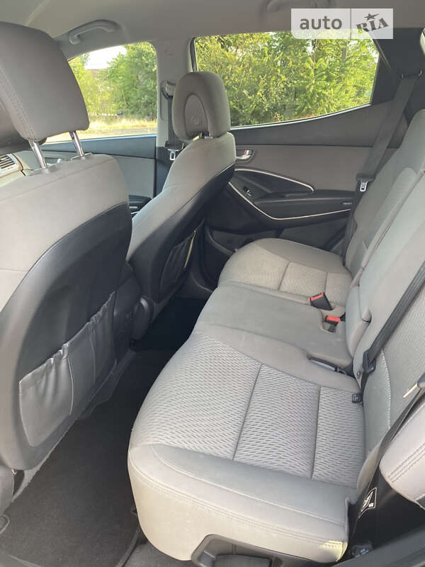 Позашляховик / Кросовер Hyundai Santa FE 2016 в Одесі