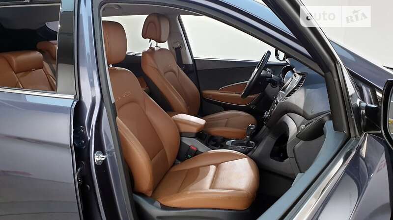 Позашляховик / Кросовер Hyundai Santa FE 2016 в Києві