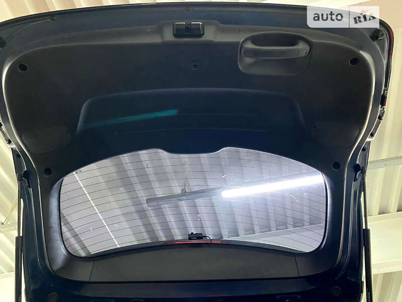 Позашляховик / Кросовер Hyundai Santa FE 2016 в Києві