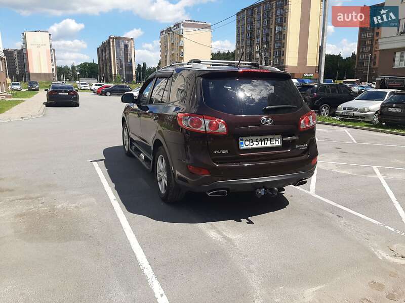 Внедорожник / Кроссовер Hyundai Santa FE 2011 в Чернигове