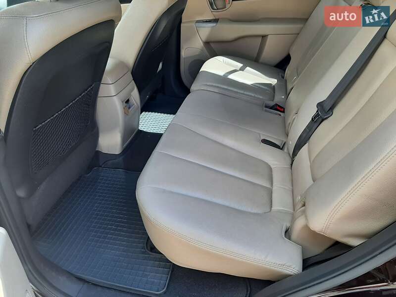 Внедорожник / Кроссовер Hyundai Santa FE 2011 в Чернигове