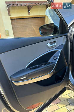Внедорожник / Кроссовер Hyundai Santa FE 2014 в 
