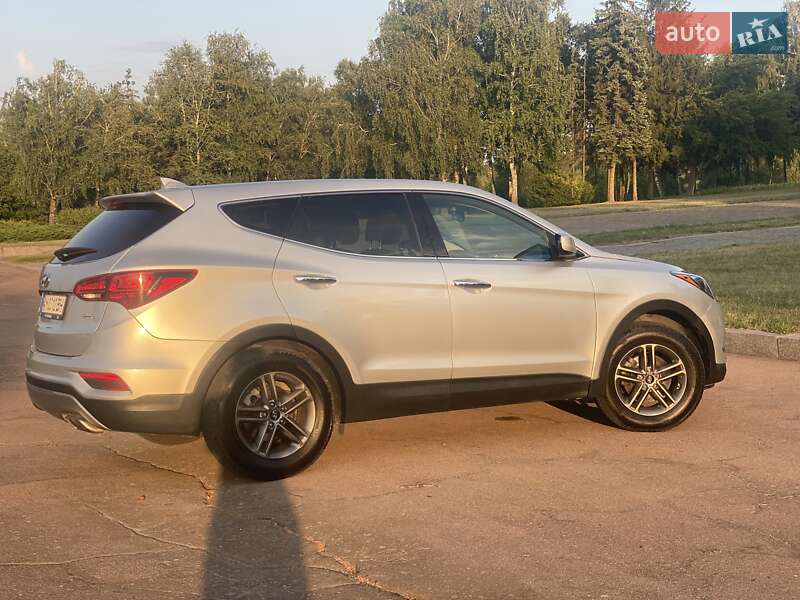 Позашляховик / Кросовер Hyundai Santa FE 2017 в Житомирі