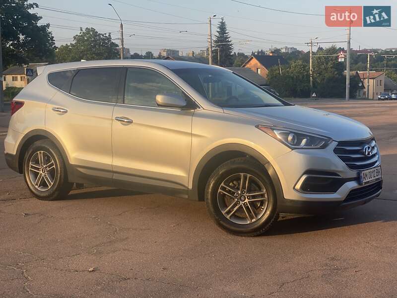 Позашляховик / Кросовер Hyundai Santa FE 2017 в Житомирі