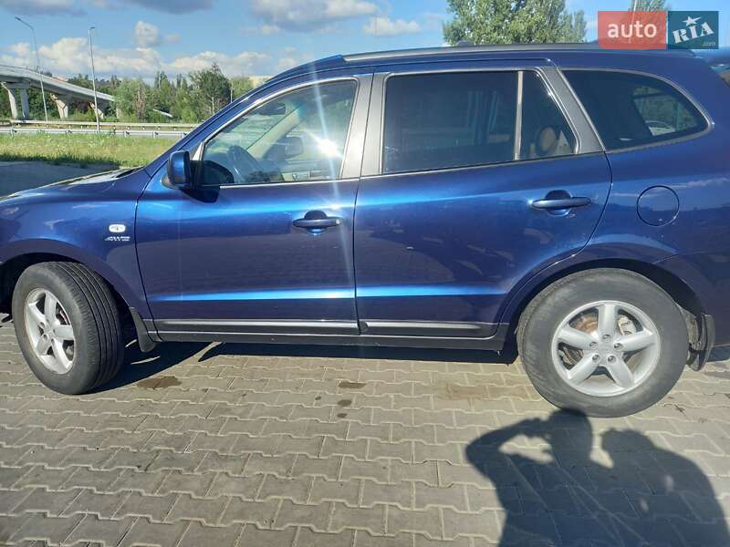 Позашляховик / Кросовер Hyundai Santa FE 2007 в Обухові