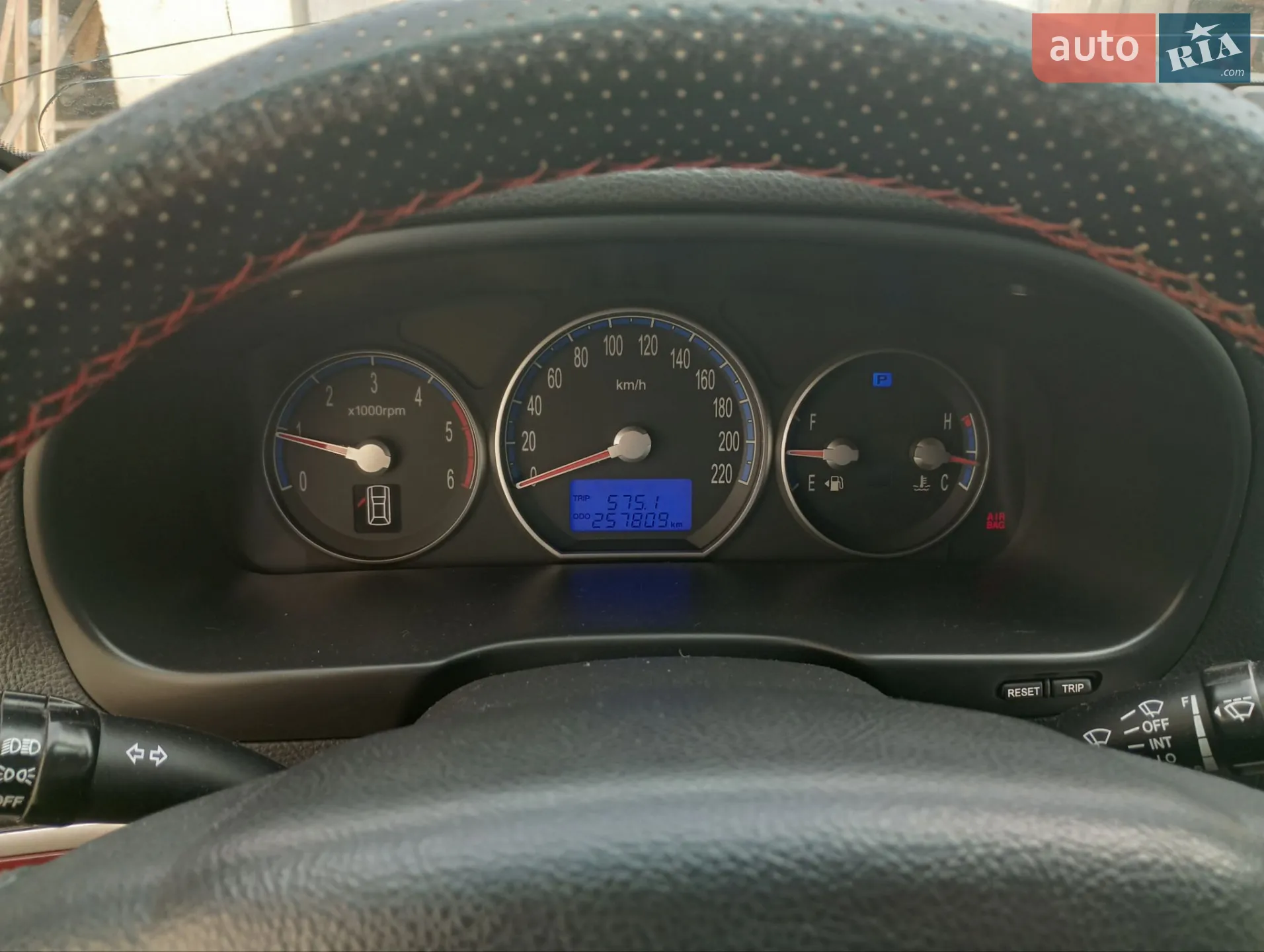 Hyundai Santa FE 2006 VIN KMHSH81WP6U083534 фото оголошення 6 з 8