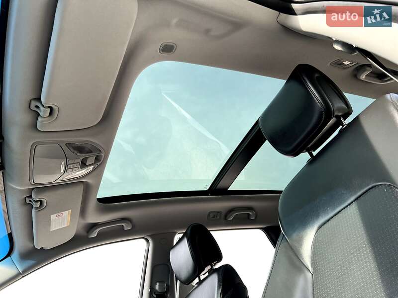 Внедорожник / Кроссовер Hyundai Santa FE 2012 в Тернополе