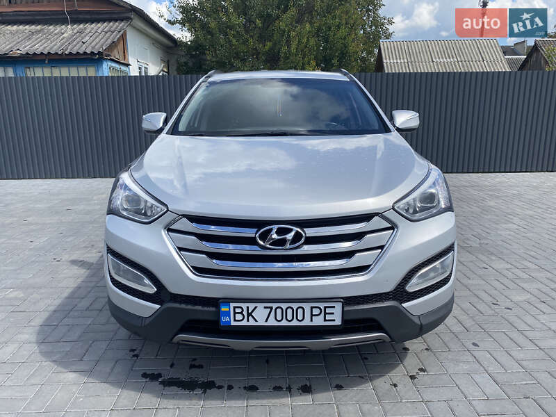 Внедорожник / Кроссовер Hyundai Santa FE 2013 в Костополе