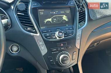 Внедорожник / Кроссовер Hyundai Santa FE 2013 в 