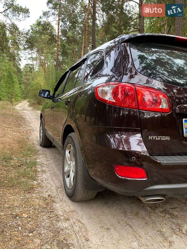 Позашляховик / Кросовер Hyundai Santa FE 2008 в Броварах