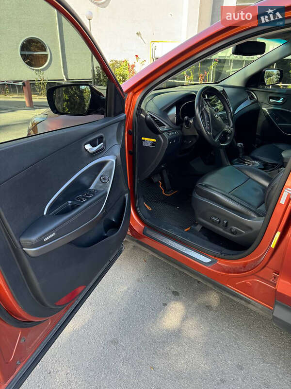 Позашляховик / Кросовер Hyundai Santa FE 2013 в Запоріжжі