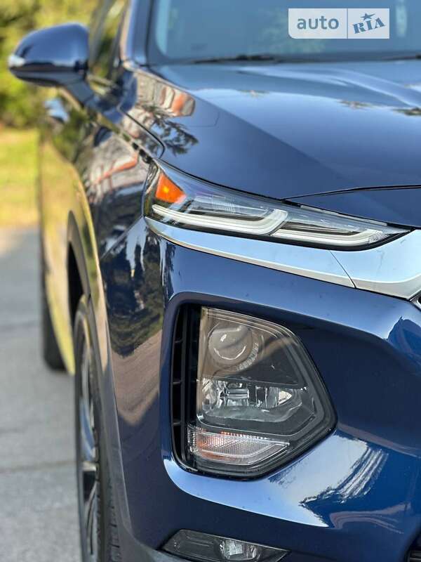 Внедорожник / Кроссовер Hyundai Santa FE 2020 в Тернополе