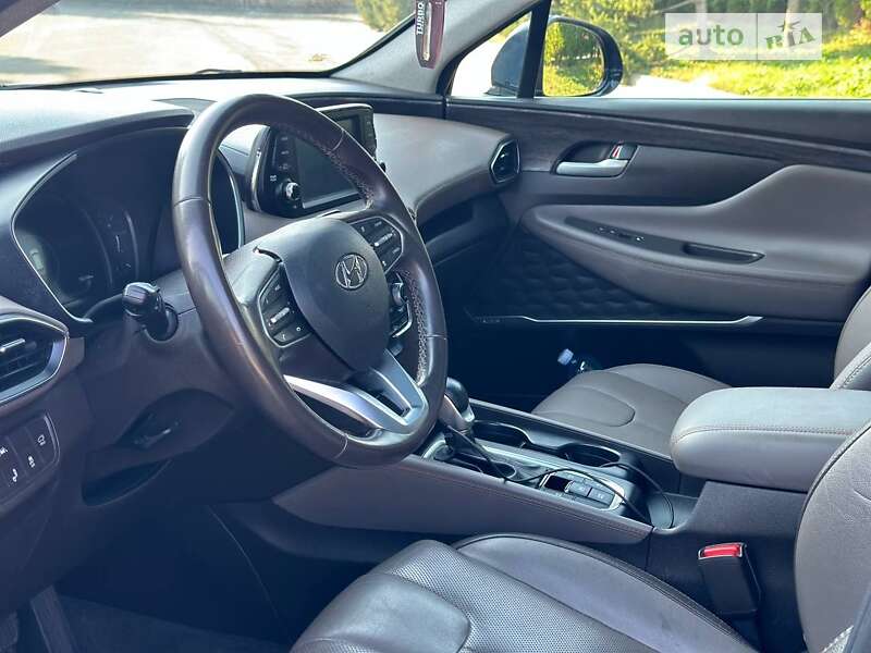 Внедорожник / Кроссовер Hyundai Santa FE 2020 в Тернополе