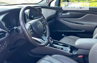 Внедорожник / Кроссовер Hyundai Santa FE 2020 в 