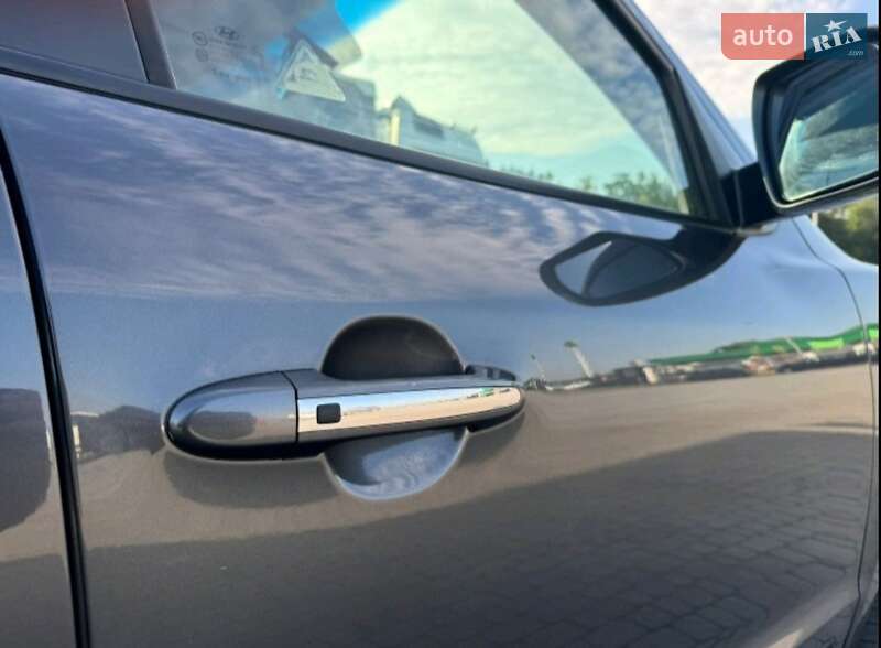 Внедорожник / Кроссовер Hyundai Santa FE 2010 в Славском