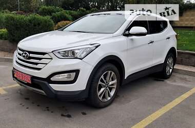 Внедорожник / Кроссовер Hyundai Santa FE 2015 в Киеве