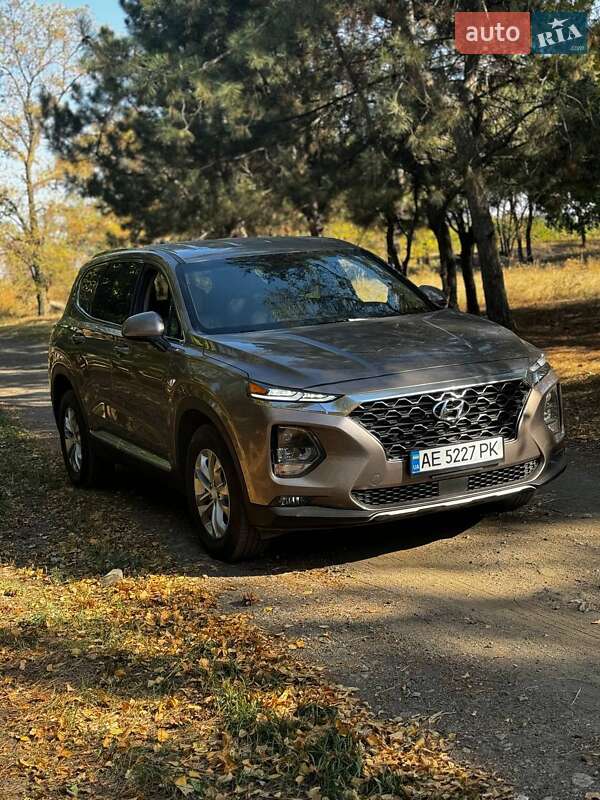Внедорожник / Кроссовер Hyundai Santa FE 2019 в Днепре
