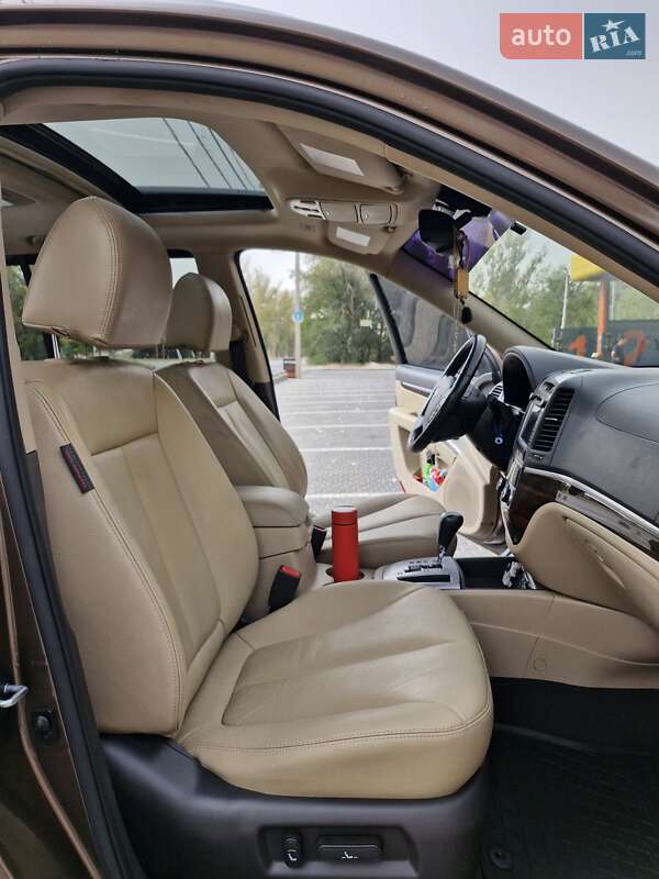 Позашляховик / Кросовер Hyundai Santa FE 2011 в Кам'янському