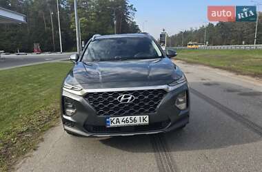 Внедорожник / Кроссовер Hyundai Santa FE 2018 в 