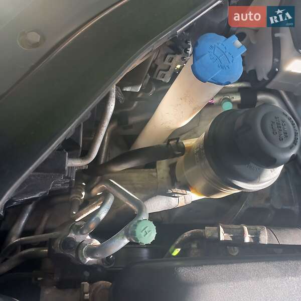 Позашляховик / Кросовер Hyundai Santa FE 2011 в Луцьку