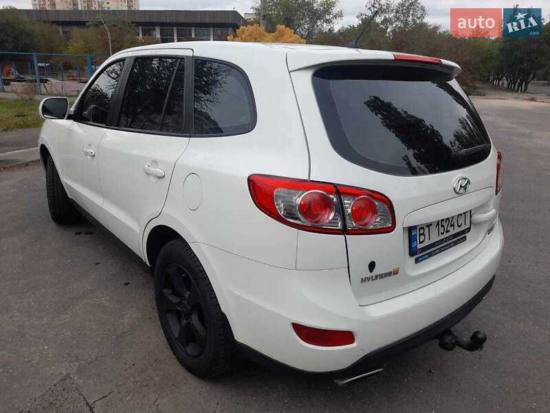 Внедорожник / Кроссовер Hyundai Santa FE 2010 в Николаеве