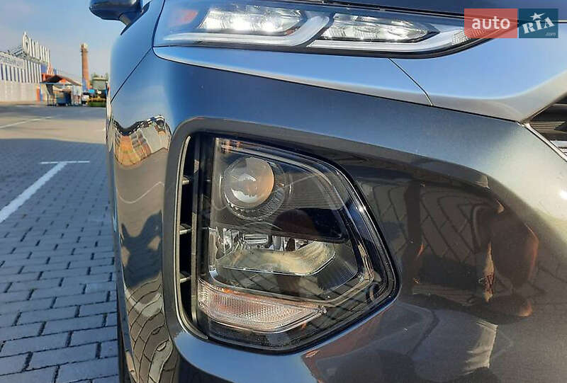 Внедорожник / Кроссовер Hyundai Santa FE 2020 в Ивано-Франковске