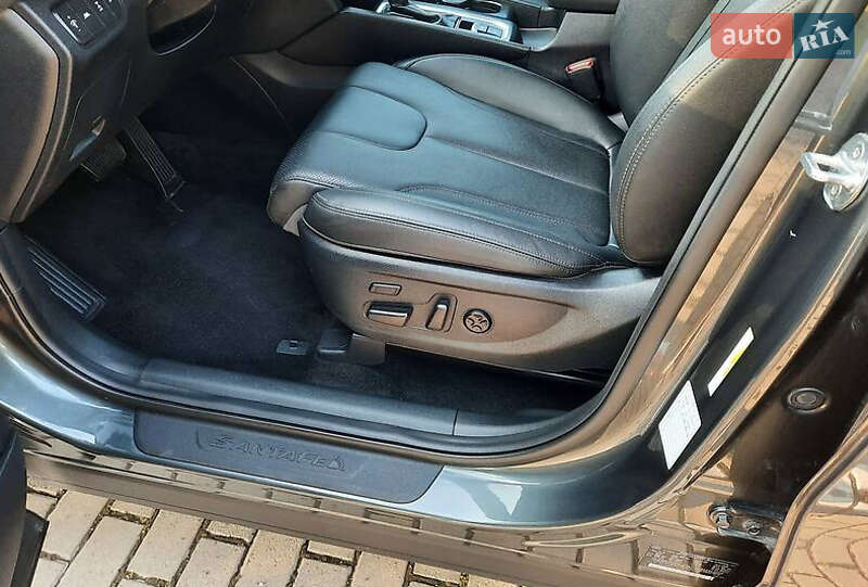 Внедорожник / Кроссовер Hyundai Santa FE 2020 в Ивано-Франковске