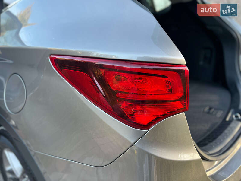 Внедорожник / Кроссовер Hyundai Santa FE 2017 в Борисполе