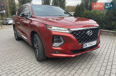 Внедорожник / Кроссовер Hyundai Santa FE 2019 в Ровно