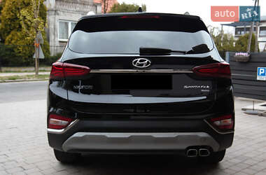 Внедорожник / Кроссовер Hyundai Santa FE 2019 в Киеве