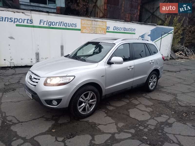 Позашляховик / Кросовер Hyundai Santa FE 2010 в Києві