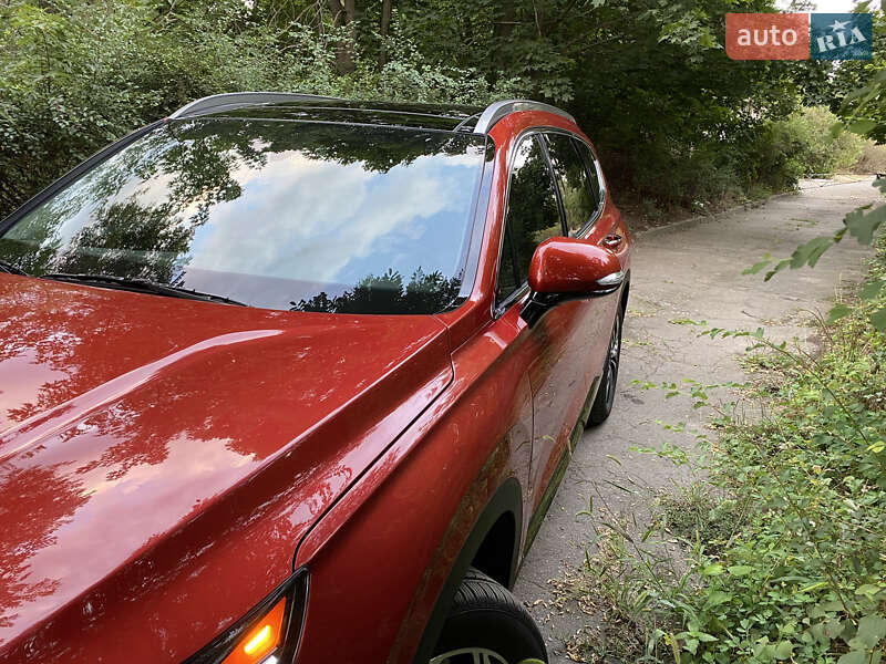 Позашляховик / Кросовер Hyundai Santa FE 2019 в Дніпрі