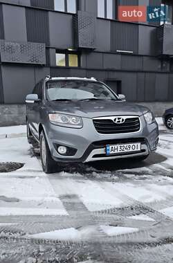 Внедорожник / Кроссовер Hyundai Santa FE 2012 в Киеве