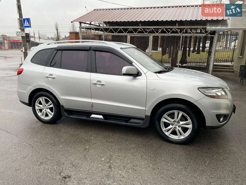 Внедорожник / Кроссовер Hyundai Santa FE 2010 в Сумах