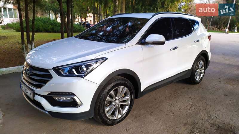 Позашляховик / Кросовер Hyundai Santa FE 2015 в Рівному
