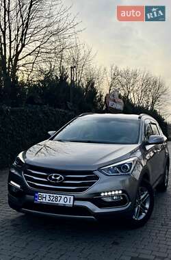 Позашляховик / Кросовер Hyundai Santa FE 2016 в Одесі