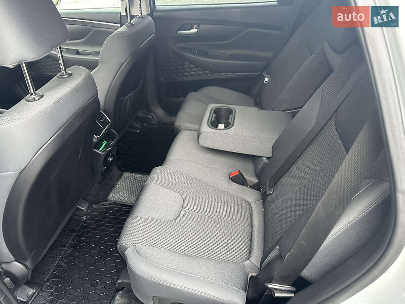 Позашляховик / Кросовер Hyundai Santa FE 2019 в Трускавці