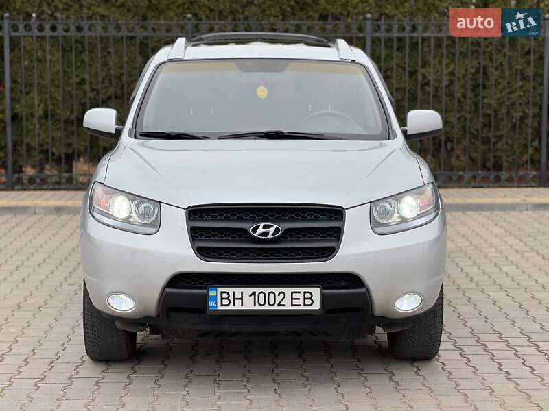 Внедорожник / Кроссовер Hyundai Santa FE 2008 в 