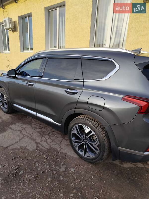 Внедорожник / Кроссовер Hyundai Santa FE 2018 в Житомире