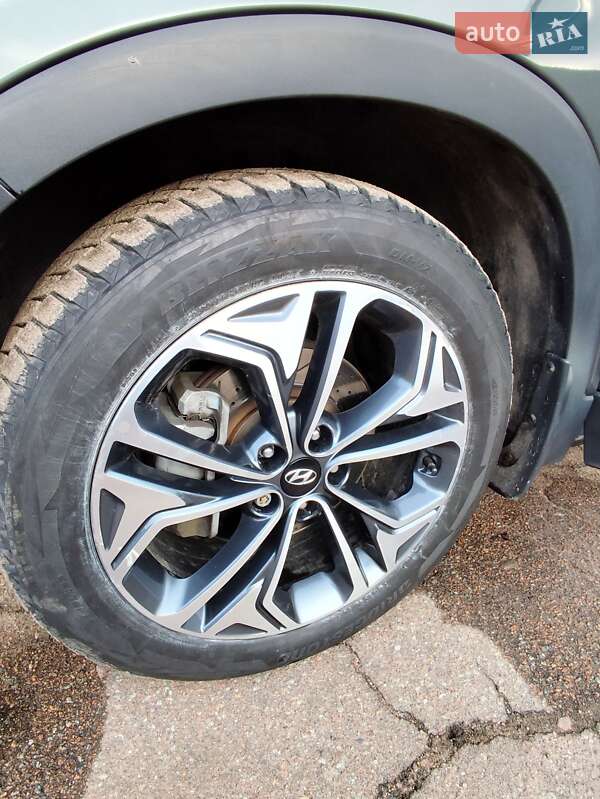 Внедорожник / Кроссовер Hyundai Santa FE 2018 в Житомире